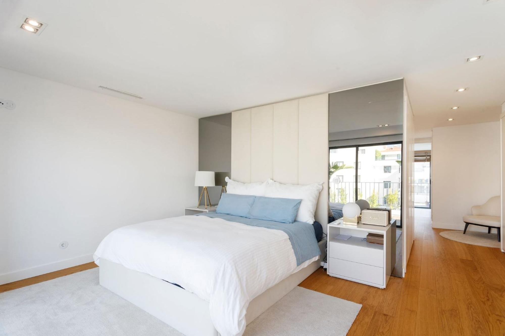 Luxury Suite With Balcony And Shared Accommodation In The Parque Eduardo VII Area Lissabon Buitenkant foto