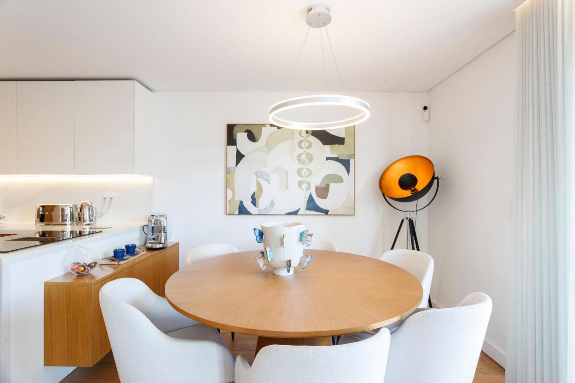 Luxury Suite With Balcony And Shared Accommodation In The Parque Eduardo VII Area Lissabon Buitenkant foto