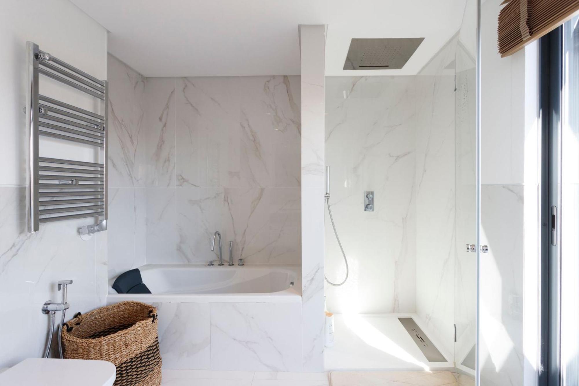 Luxury Suite With Balcony And Shared Accommodation In The Parque Eduardo VII Area Lissabon Buitenkant foto